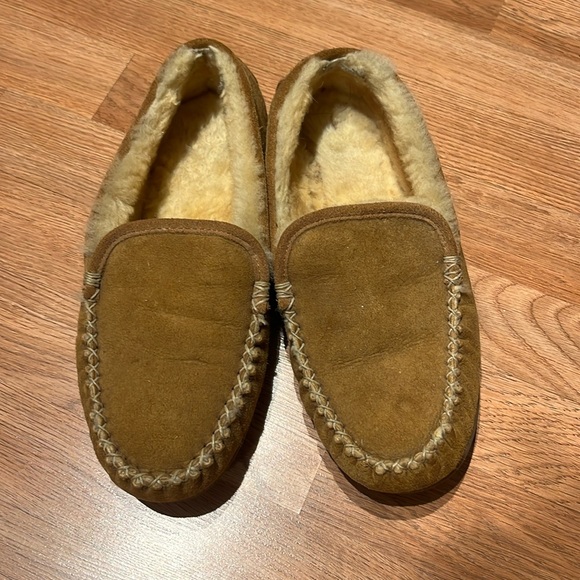 LLBean Men's Slippers - Picture 1 of 6